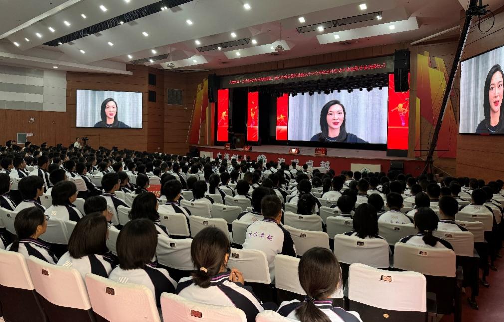 九游体育官网入口全天候室外运动木地板篮球场在河北衡水中学建成(图2)